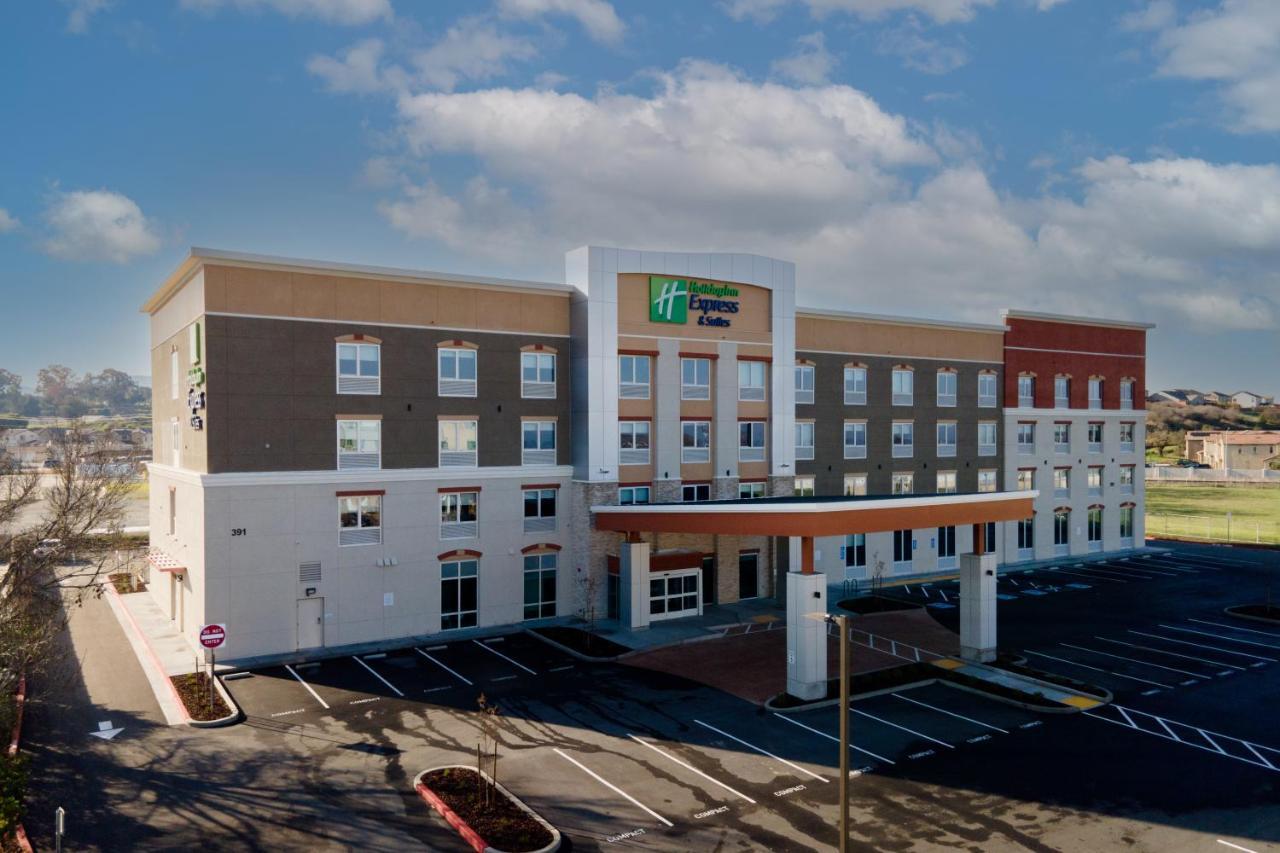 Holiday Inn Express & Suites - Hollister By Ihg Exterior foto